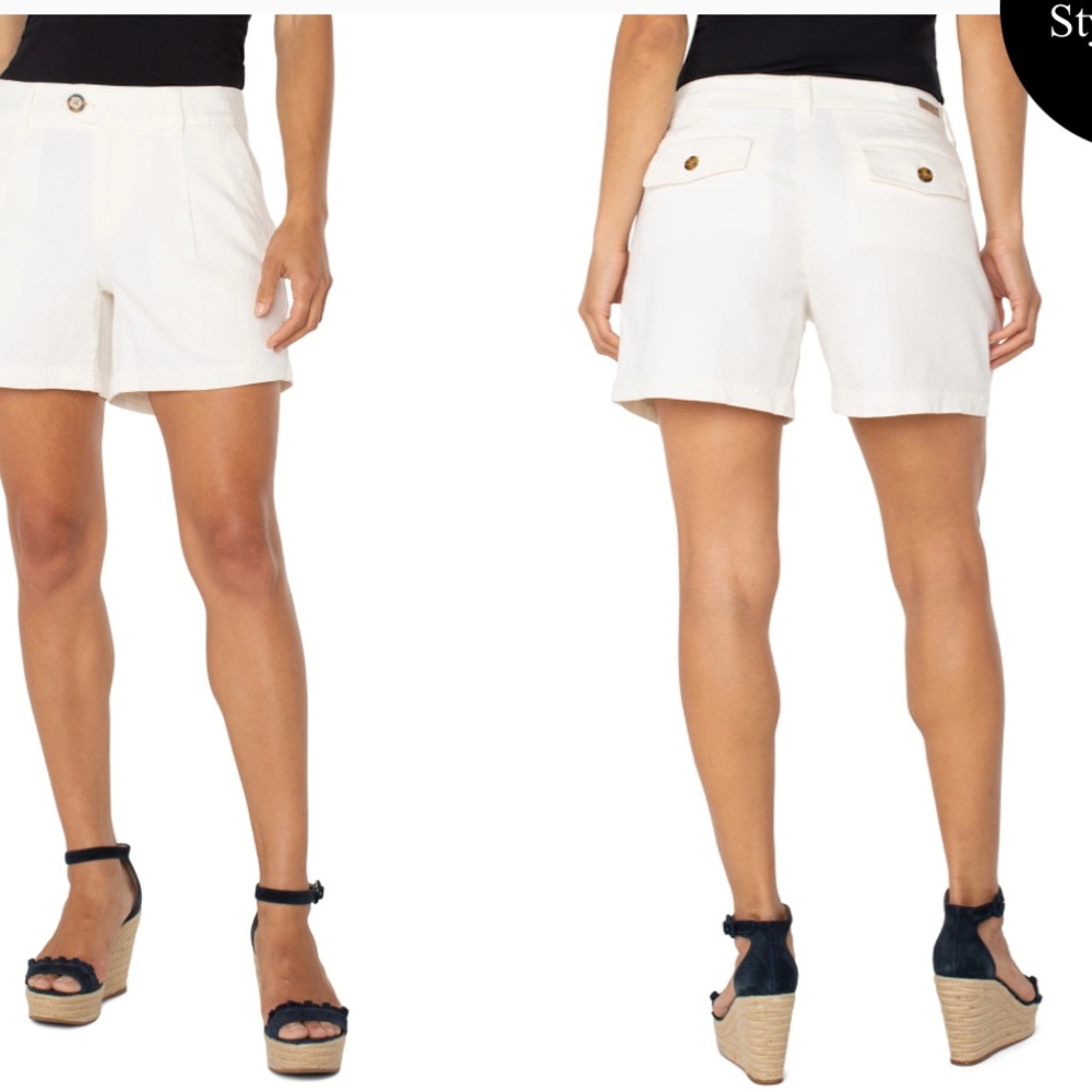 Classic Blue Jean Shorts with Frayed Hem and Stretch Fit